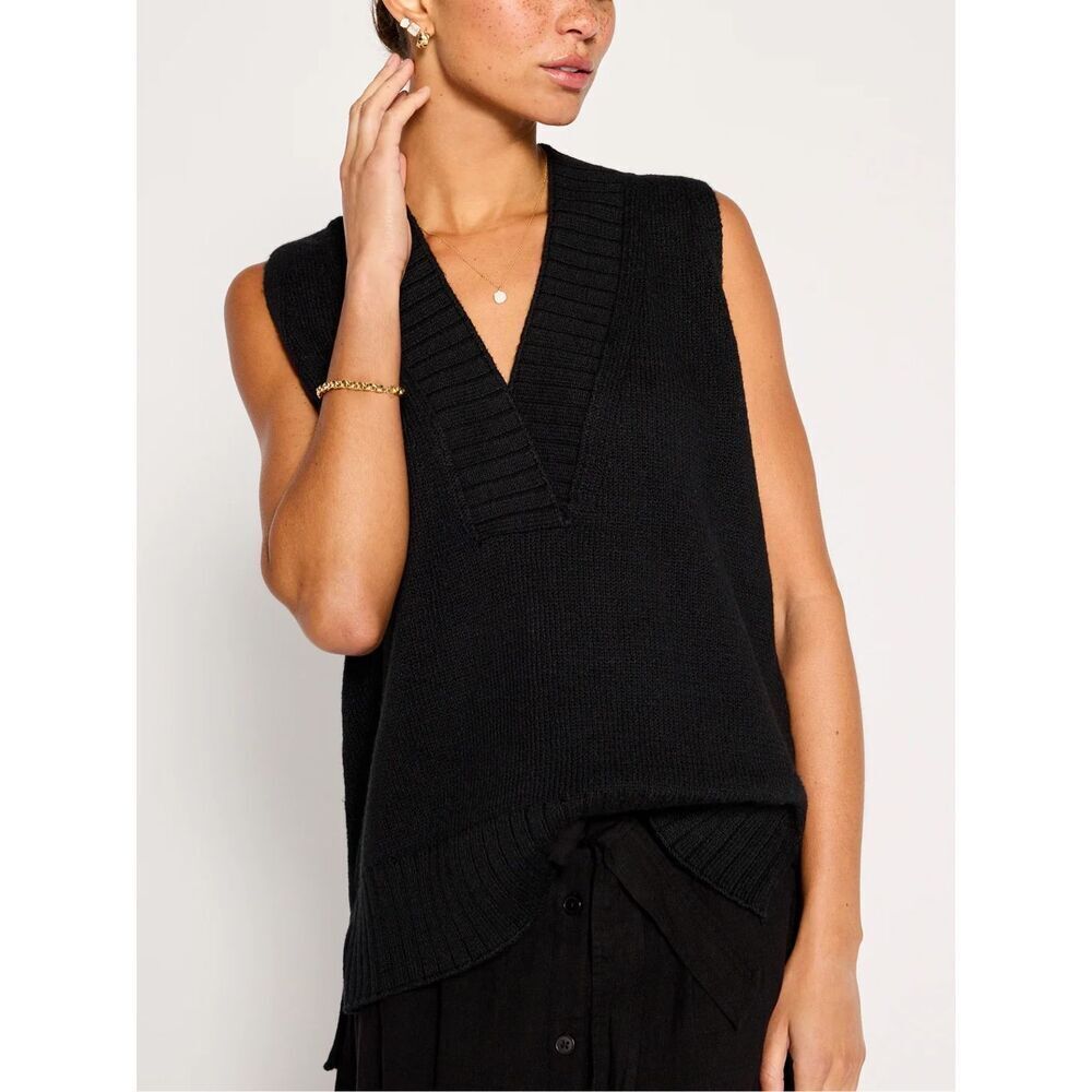 Brochu Walker Celia Tank Black Onyx Sleeveless Knit Lightweight Vest XS V-Neck